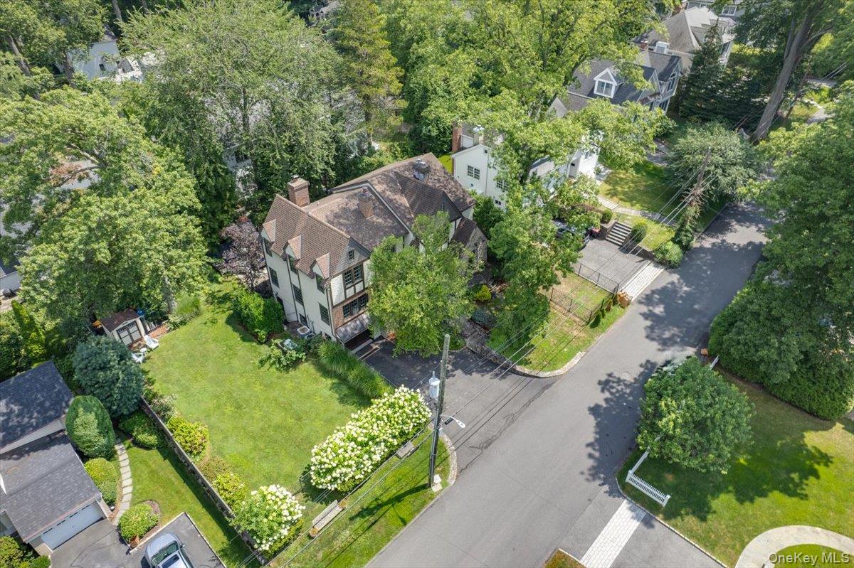 30 Lindbergh Avenue Rye, NY 10580 - Photo 3 of 36 A generously sized flat lot is one of the many highlights of this property.