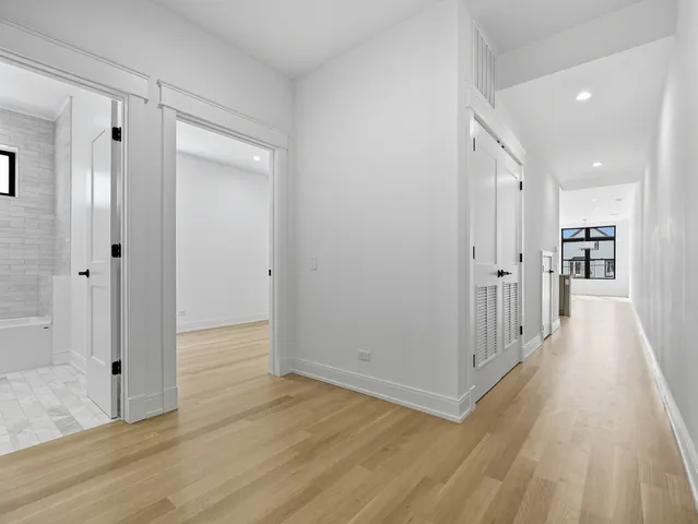 $969,000 | 2471 North Clybourn Avenue, Unit 3, Chicago, IL 60614