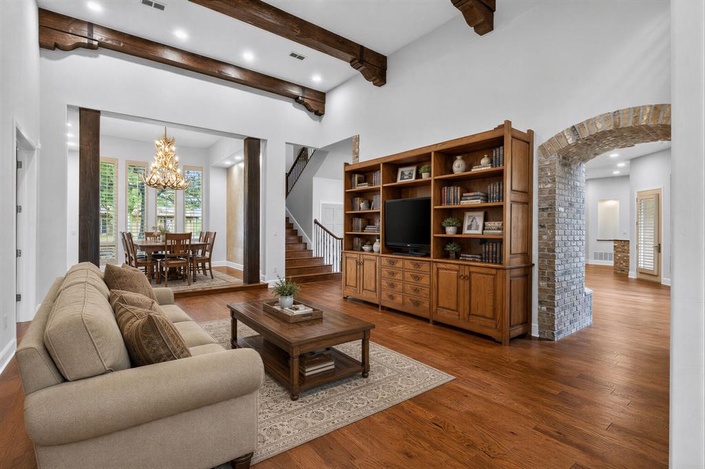 701 West Walcott Street Pilot Point, TX 76258 - Photo 9 of 39 Gallery Image 9