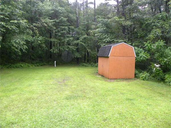 26 Daniels Road Charlton, MA 01507 - Photo 11 of 19 Gallery Image 11