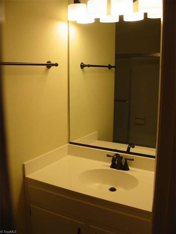 4507 Boxford Road Greensboro, NC 27406 - Photo 11 of 17 Gallery Image 11