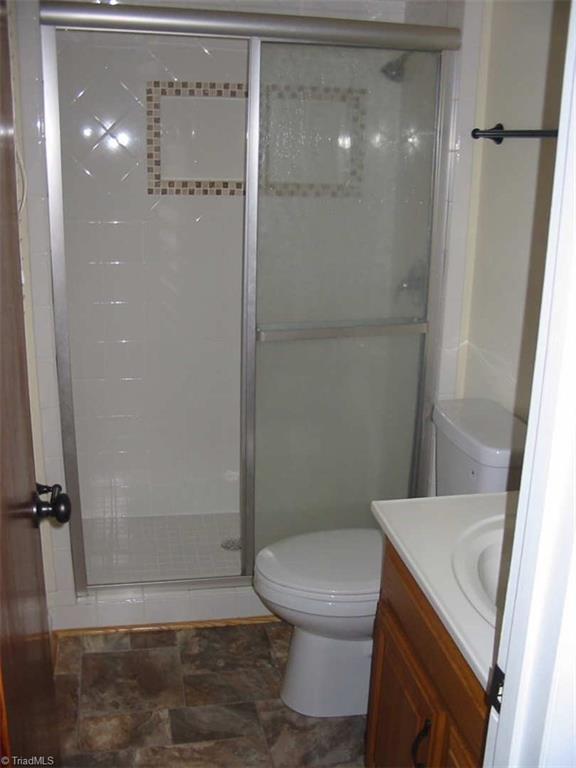 4507 Boxford Road Greensboro, NC 27406 - Photo 13 of 17 Gallery Image 13