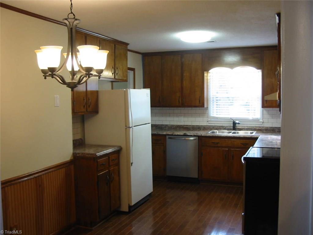 4507 Boxford Road Greensboro, NC 27406 - Photo 3 of 17 Gallery Image 3