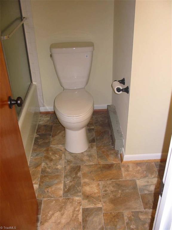 4507 Boxford Road Greensboro, NC 27406 - Photo 10 of 17 Gallery Image 10