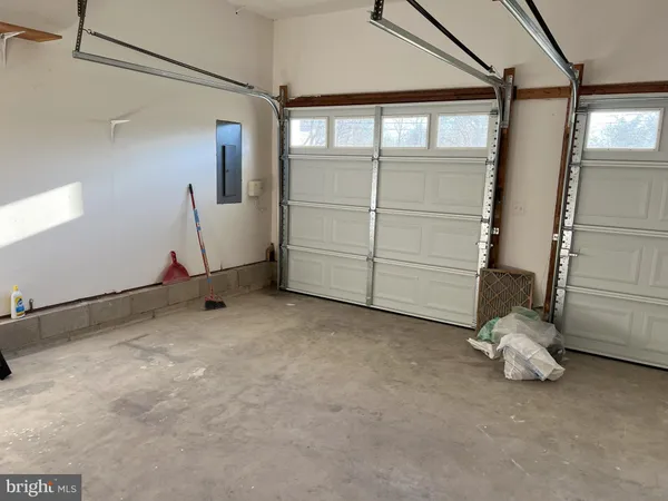 $3,800 | 15 B Delar Parkway, Unit 15B, Franklin Park, NJ 08823