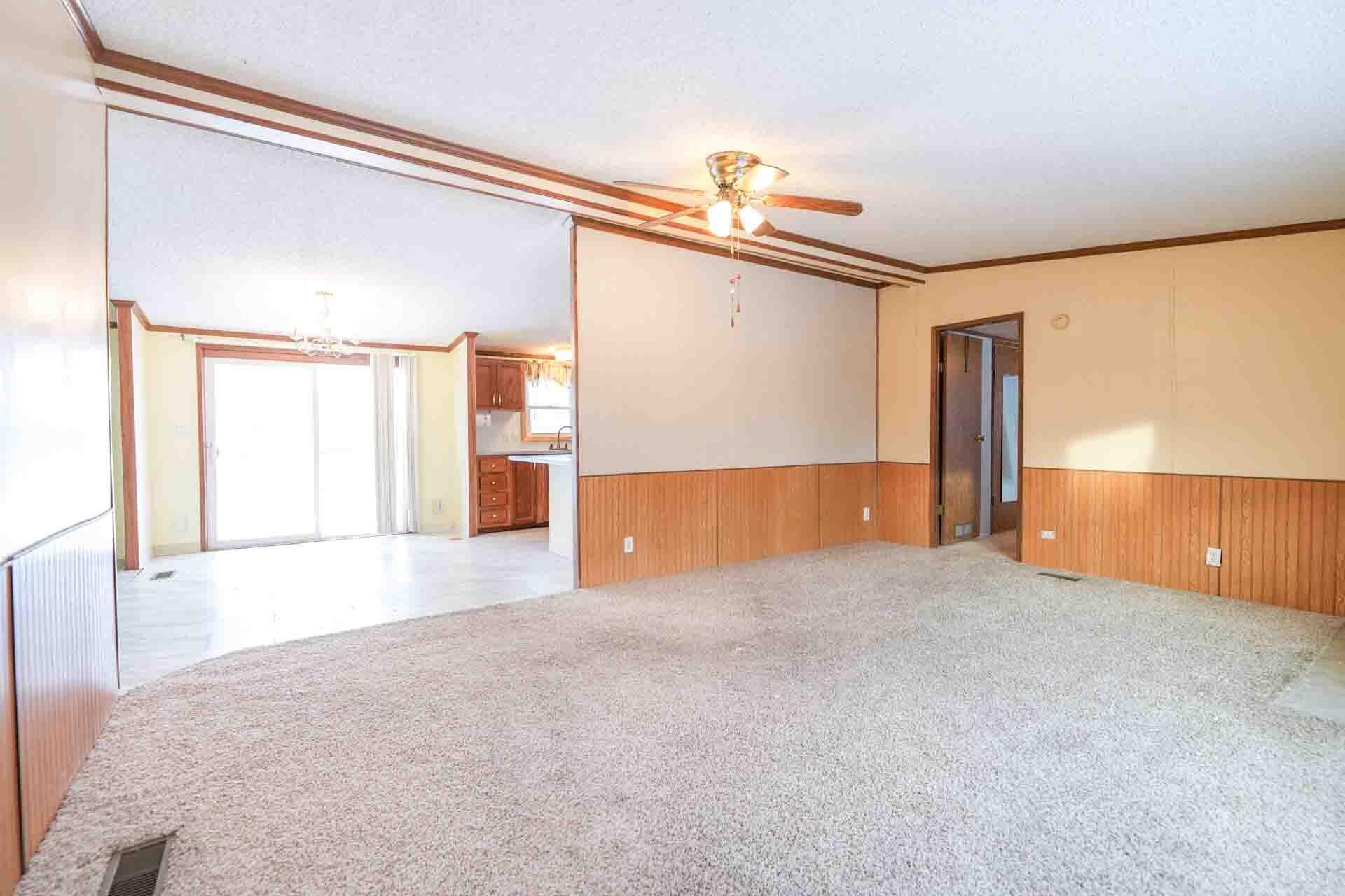 10380 17 Mile Road Rodney, MI 49342 - Photo 19 of 37 Family Room / Dining