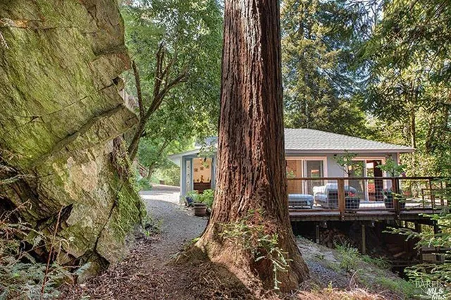 $750,000 | 81 1st St Camp, Camp Meeker, CA 95419