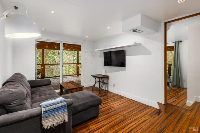 $750,000 | 81 1st St Camp, Camp Meeker, CA 95419