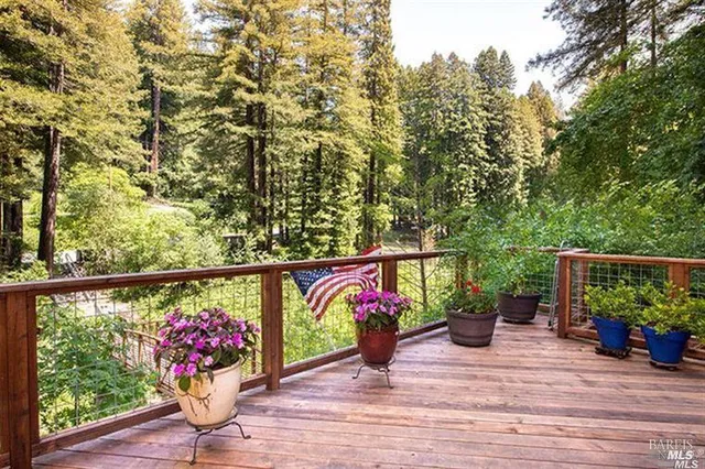 $750,000 | 81 1st St Camp, Camp Meeker, CA 95419