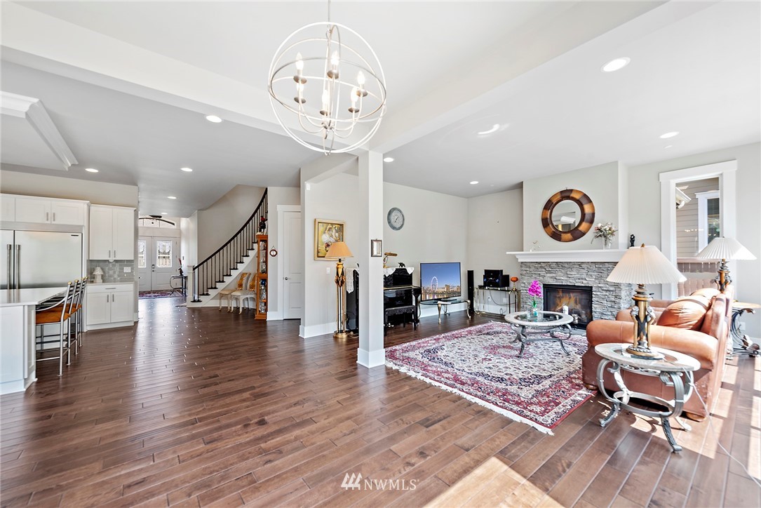 6513 Southeast 7th Place Renton, WA 98059 - Photo 11 of 25 Gallery Image 11