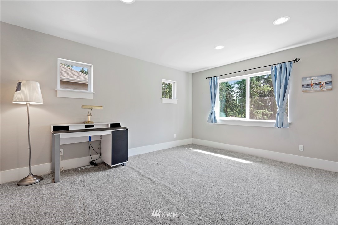 6513 Southeast 7th Place Renton, WA 98059 - Photo 16 of 25 Gallery Image 16