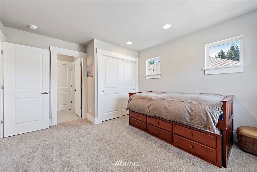 6513 Southeast 7th Place Renton, WA 98059 - Photo 17 of 25 Gallery Image 17