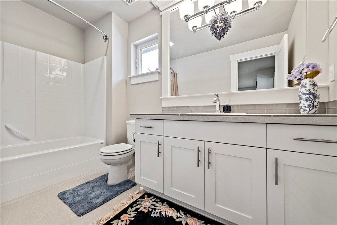 6513 Southeast 7th Place Renton, WA 98059 - Photo 19 of 25 Gallery Image 19