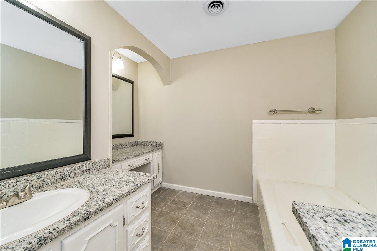 440 Ravine Road Birmingham, AL 35210 - Photo 7 of 10