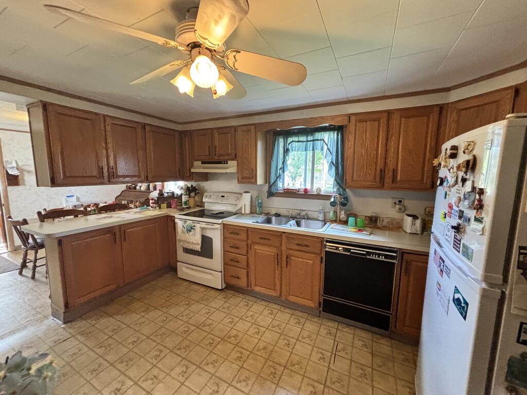 124 4 Seasons Road Boswell, PA 15531 - Photo 4 of 20 Gallery Image 4
