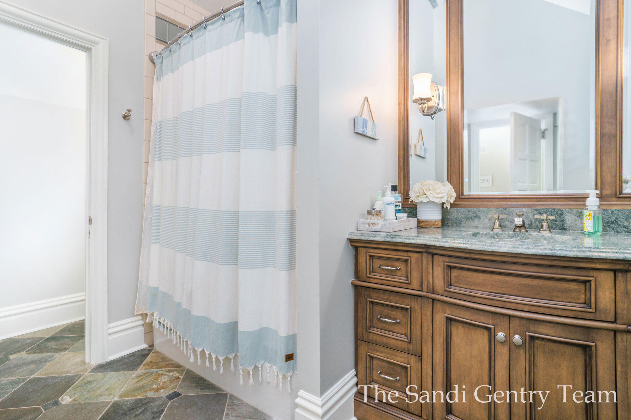 18635 North Fruitport Road Spring Lake, MI 49456 - Photo 64 of 101 DSC00568