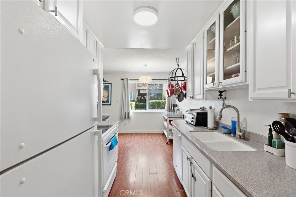 12200 Montecito Road, Unit D101 Seal Beach, CA 90740 - Photo 13 of 26