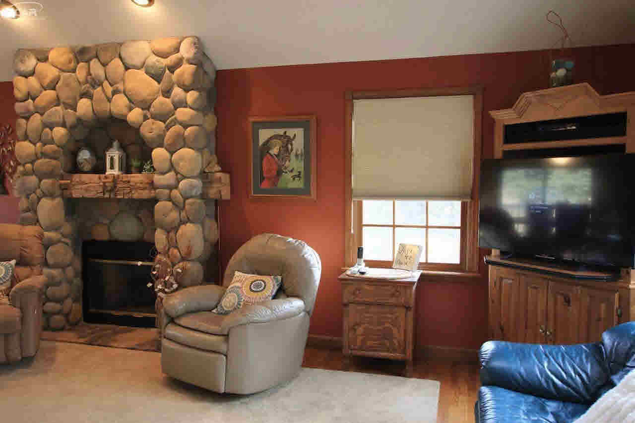 13253 Pierce Road Byron, MI 48418 - Photo 15 of 36 21264431-14.JPG
