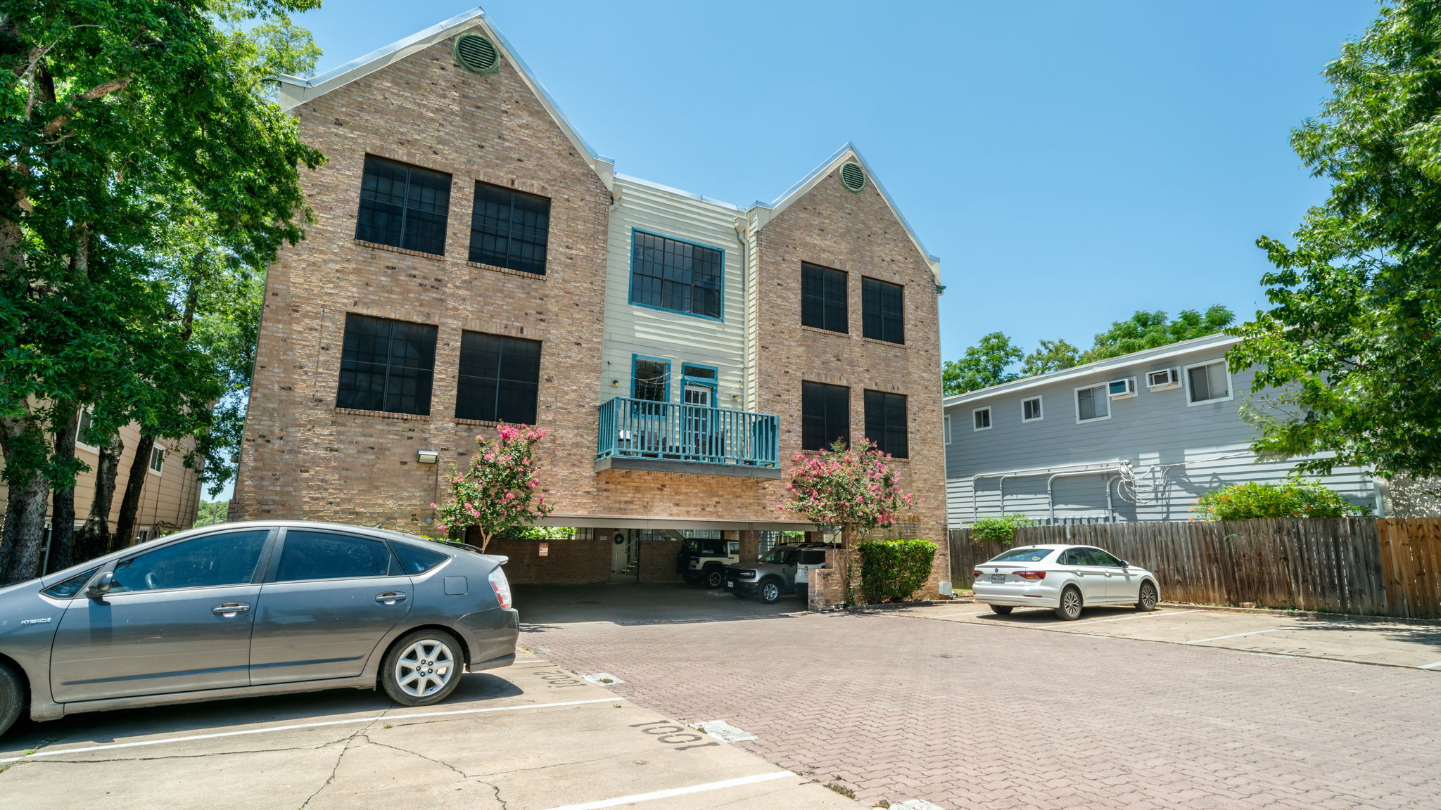 2300 Leon Street, Unit 101 Austin, TX 78705 - Photo 7 of 36