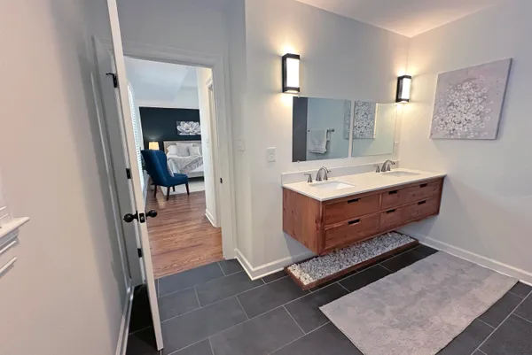 $3,700 | 3815 Montclair Drive, Memphis, TN 38111