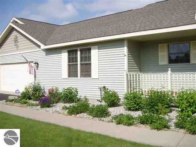 1108 South Ridge Court Traverse City, MI 49696 - Photo 29 of 36 1746463-28.JPG