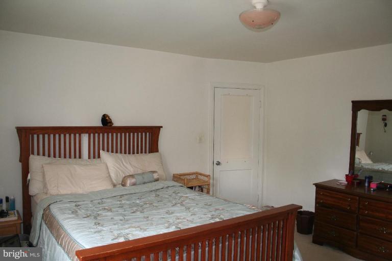 4903 Briarclift Road Baltimore, MD 21229 - Photo 9 of 10 Master Bedroom