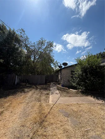 $1,550 | 704 Osage Drive, Unit A, Leander, TX 78641