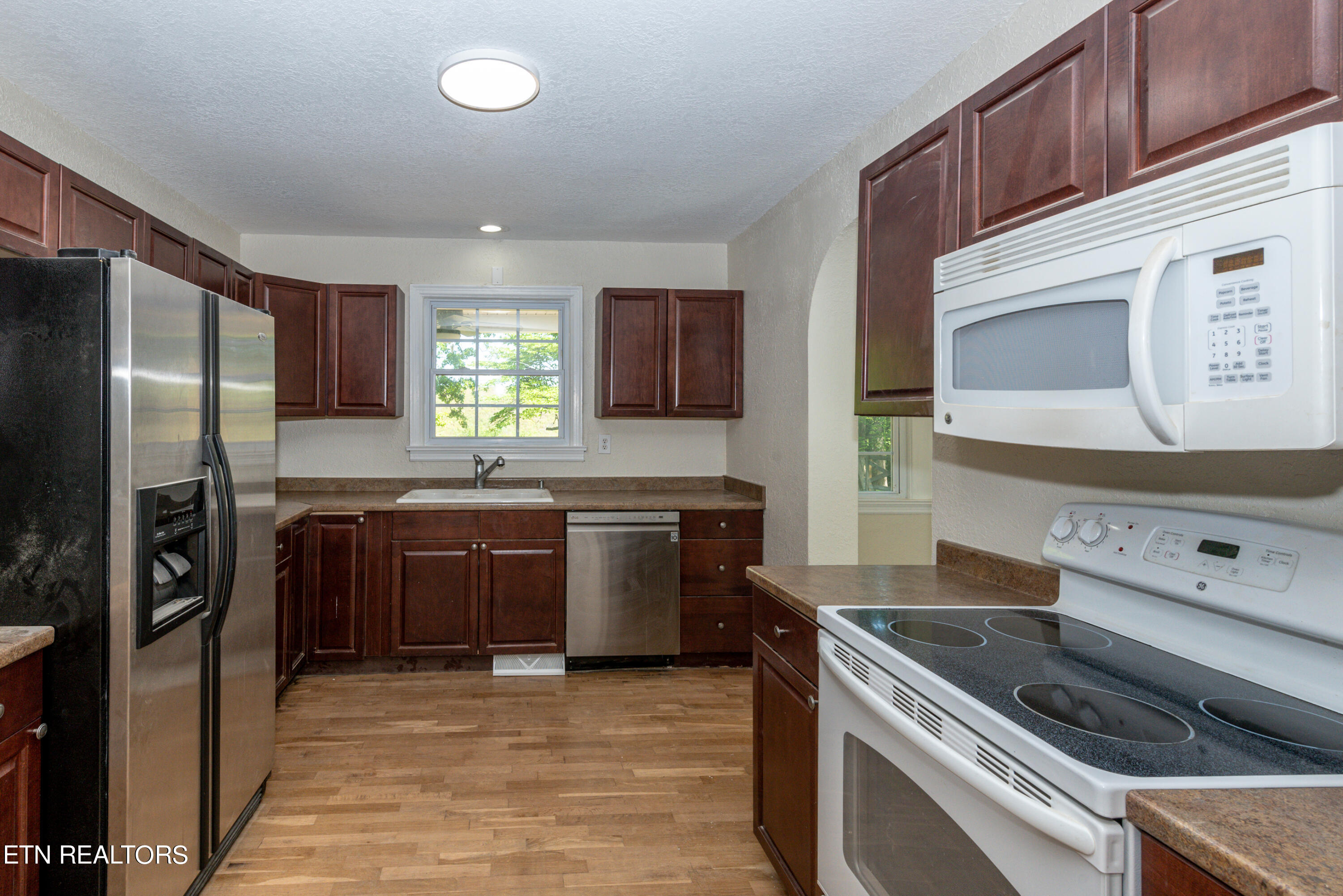 679 East Hunt Road Alcoa, TN 37701 - Photo 20 of 33 DSC_2819
