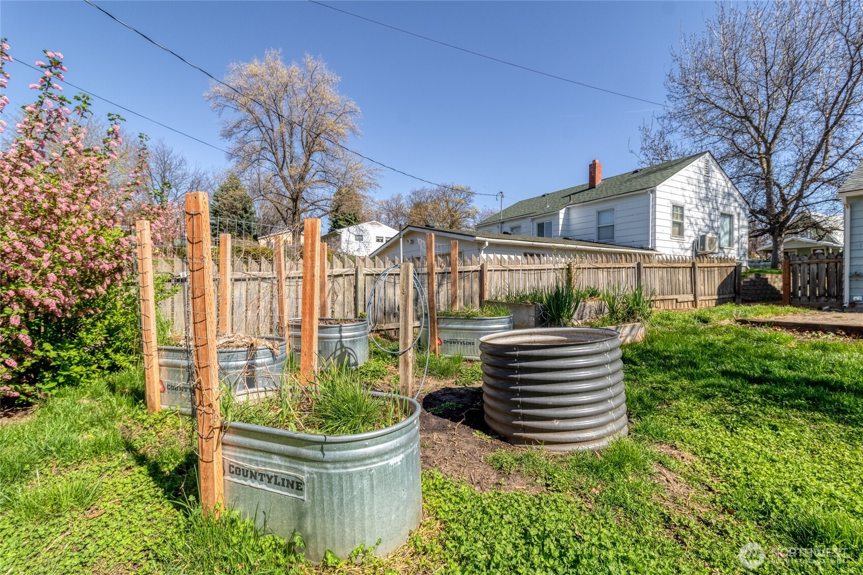 721 East Spring Street Dayton, WA 99328 - Photo 17 of 19