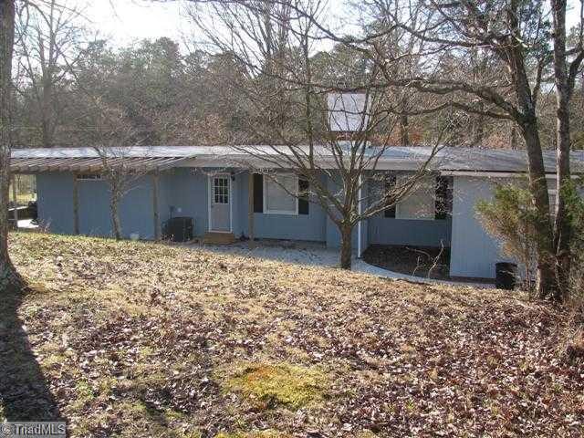 3428 Pine Valley Road High Point, NC 27265 - Photo 11 of 16 Exterior Back.
