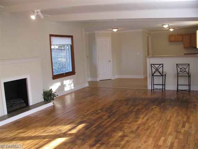 3428 Pine Valley Road High Point, NC 27265 - Photo 7 of 16 Living Room.