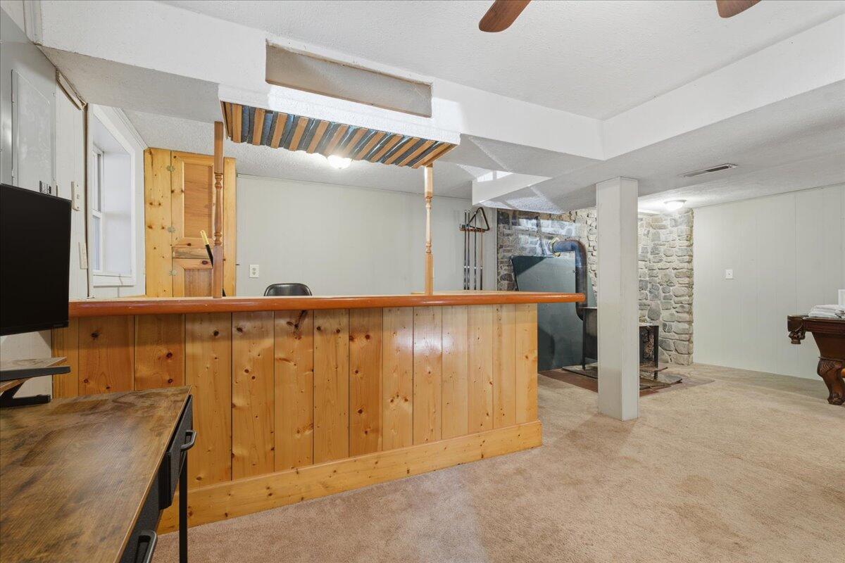 2835 Edwardsville Road Hardy, VA 24101 - Photo 19 of 35 a view of a hallway with workspace