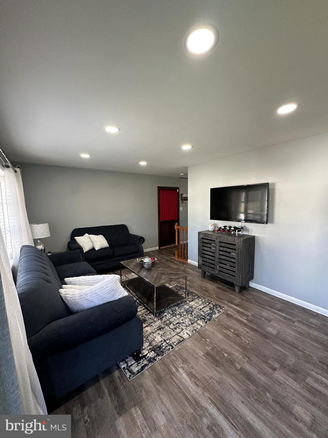 205 Stanlake Road Owings Mills, MD 21117 - Photo 3 of 25 Gallery Image 3