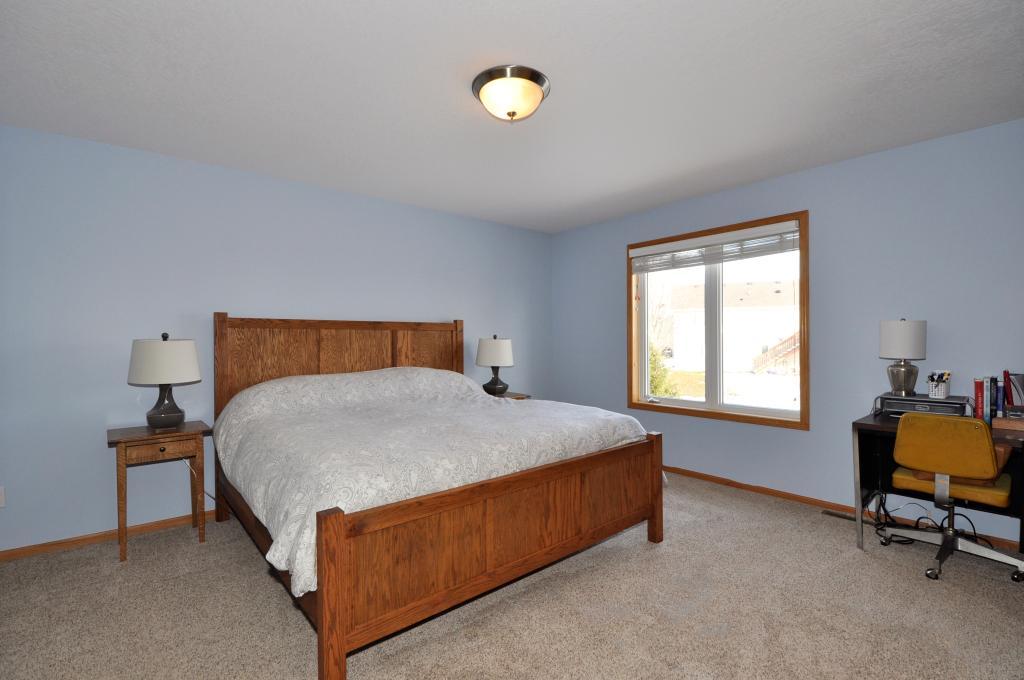 5323 Middlebrook Drive Northwest Rochester, MN 55901 - Photo 14 of 34