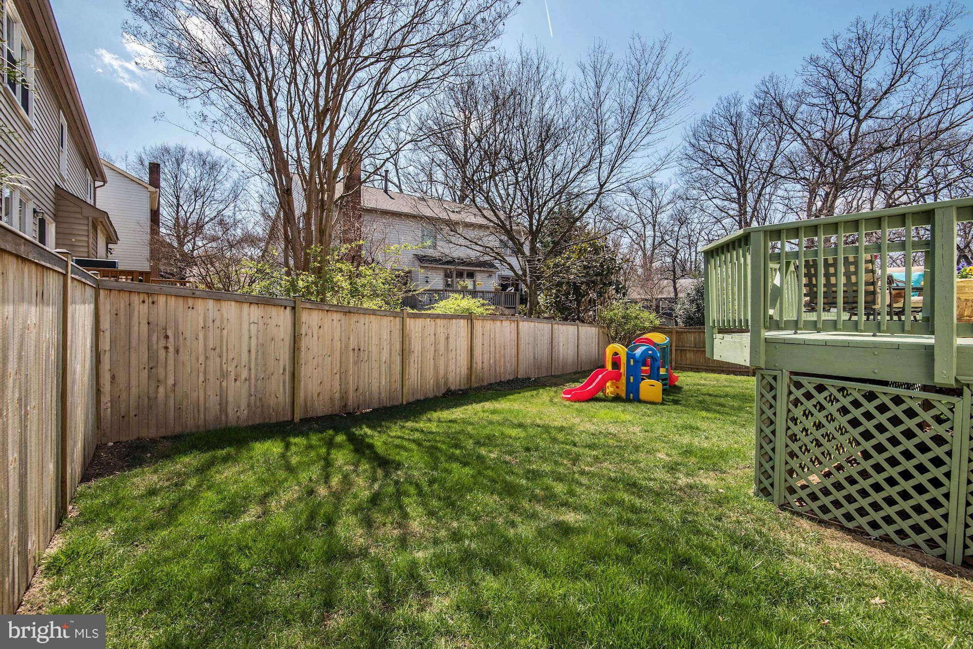 1304 19th Road South Arlington, VA 22202 - Photo 25 of 25 Large yard
