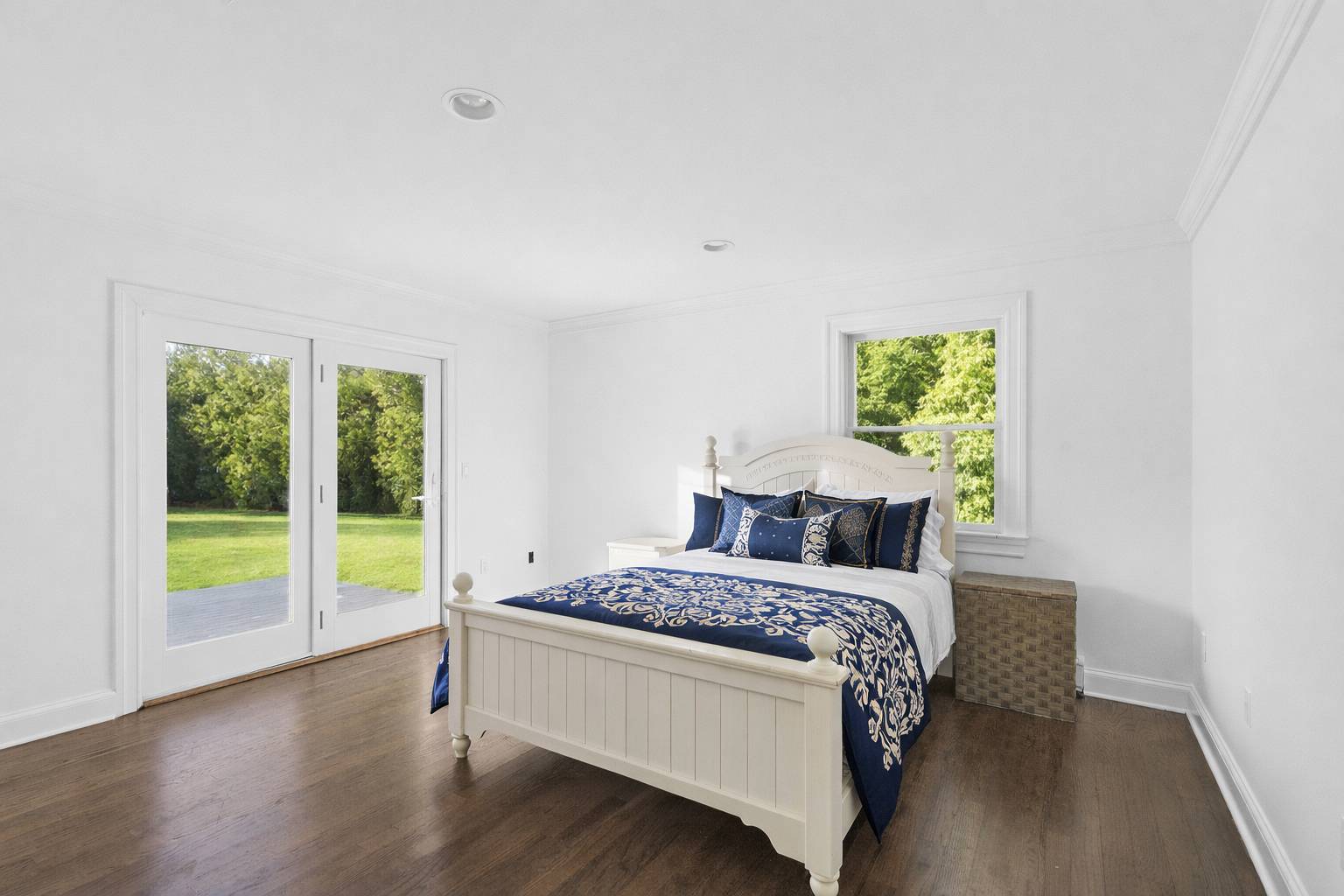 55 West Gate Road Wainscott, NY 11975 - Photo 9 of 11 Gallery Image 9