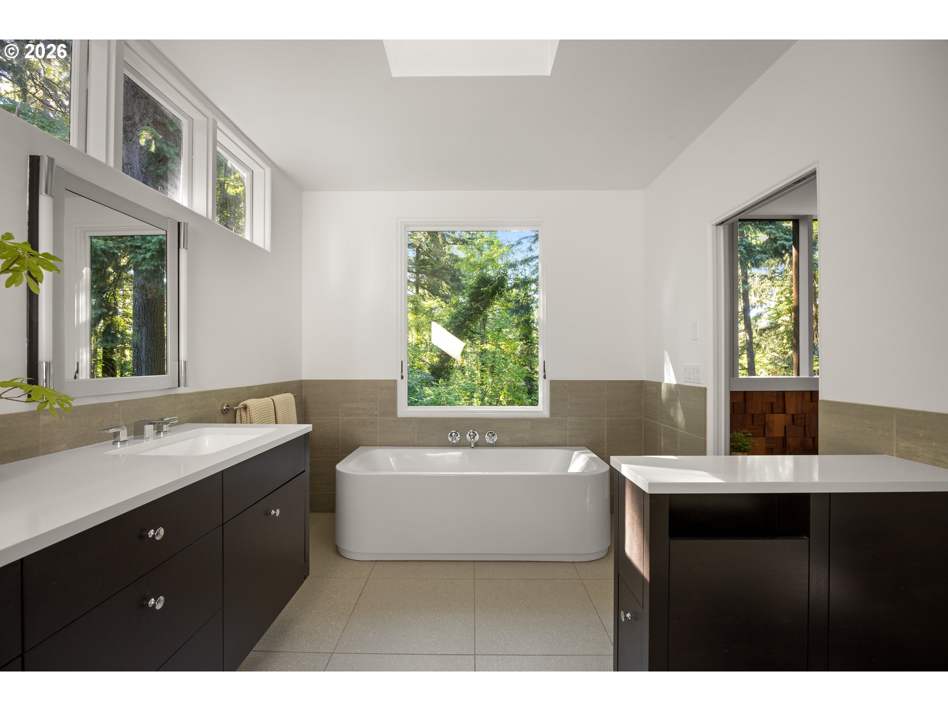 4645 Southwest Fairview Boulevard Portland, OR 97221 - Photo 16 of 19