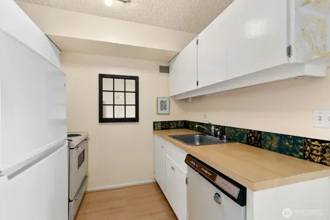 $185,000 | 1200 Boylston Avenue, Unit 602, Seattle, WA 98101