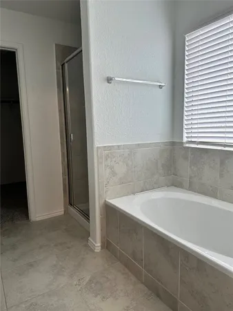 $2,295 | 104 Wind Flower Lane, Liberty Hill, TX 78642