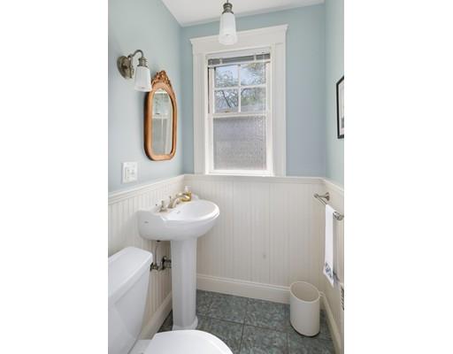 8 Bradley Road Arlington, MA 02474 - Photo 7 of 25