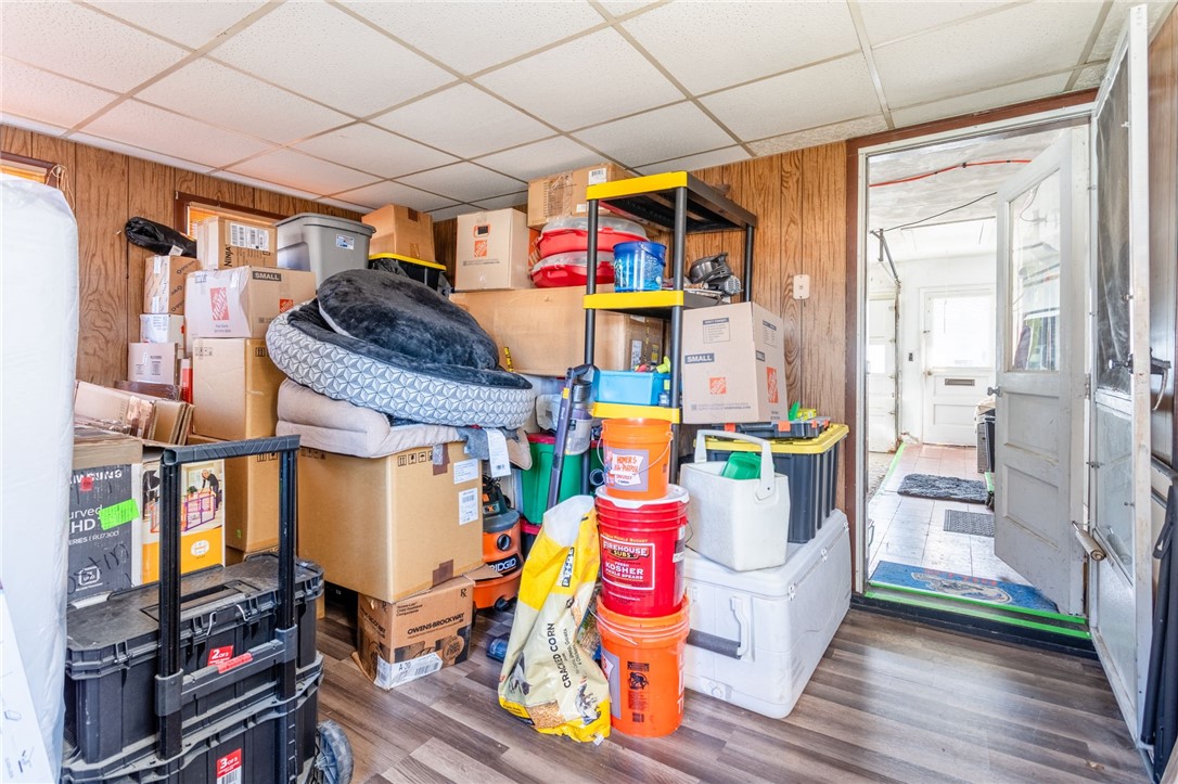 26 Fallenson Drive Greece, NY 14616 - Photo 19 of 30 Enclosed porch