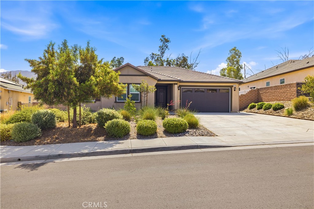8188 Country Mile Lane Riverside, CA 92507 - Photo 3 of 37