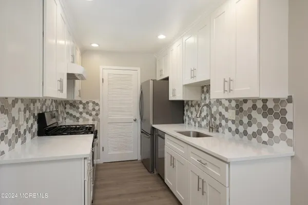 $3,600 | 2 Elizabeth Court, Tinton Falls, NJ 07724
