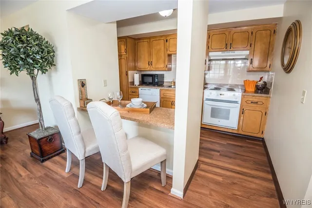 $1,440 | 1968 Sheridan Drive, Buffalo, NY 14223