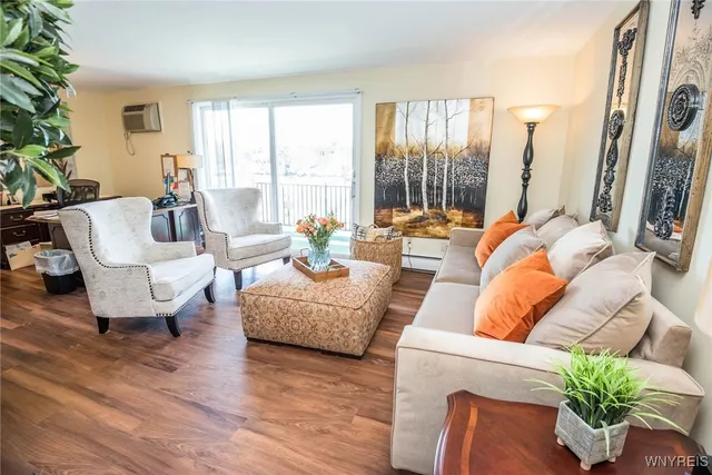 $1,440 | 1968 Sheridan Drive, Buffalo, NY 14223