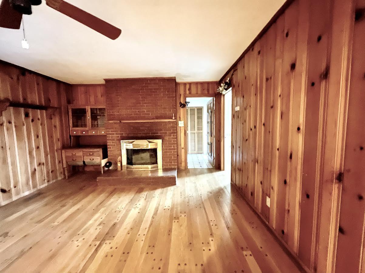 110 Taylor Road Oak Ridge, TN 37830 - Photo 12 of 40 Snuggle up in this Cozy Family Area