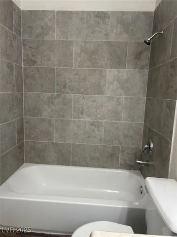 $1,270 | 5026 South Rainbow Boulevard, Unit 203, Las Vegas, NV 89118