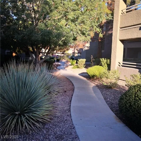 $1,270 | 5026 South Rainbow Boulevard, Unit 203, Las Vegas, NV 89118