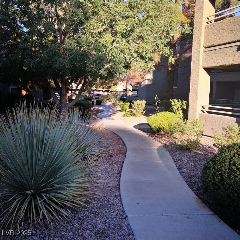 5026 South Rainbow Boulevard, Unit 203 Las Vegas, NV 89118 - Photo 29 of 31 View of property's community