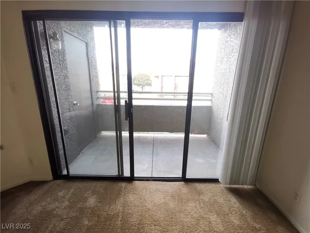$1,270 | 5026 South Rainbow Boulevard, Unit 203, Las Vegas, NV 89118